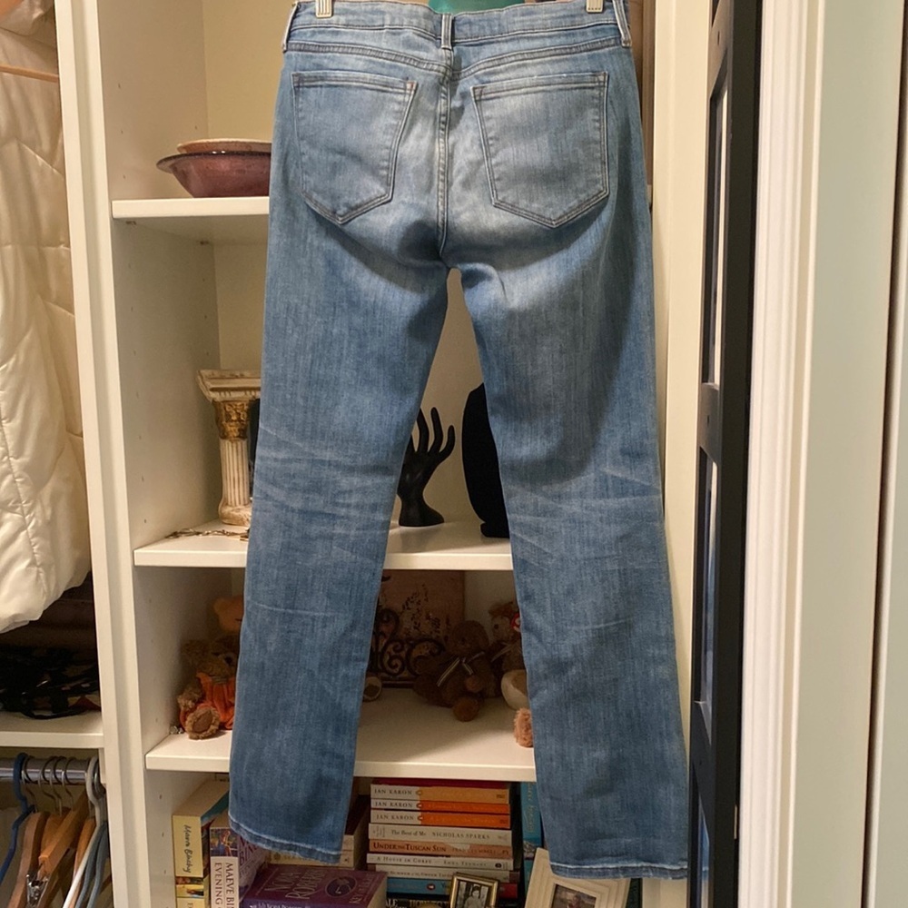 Banana Republic Distressed and Light Blue Straight Leg Jeans.  GUC. Size 27​​ - Picture 4 of 8